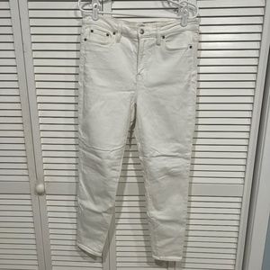 Women's white jeans size 30
